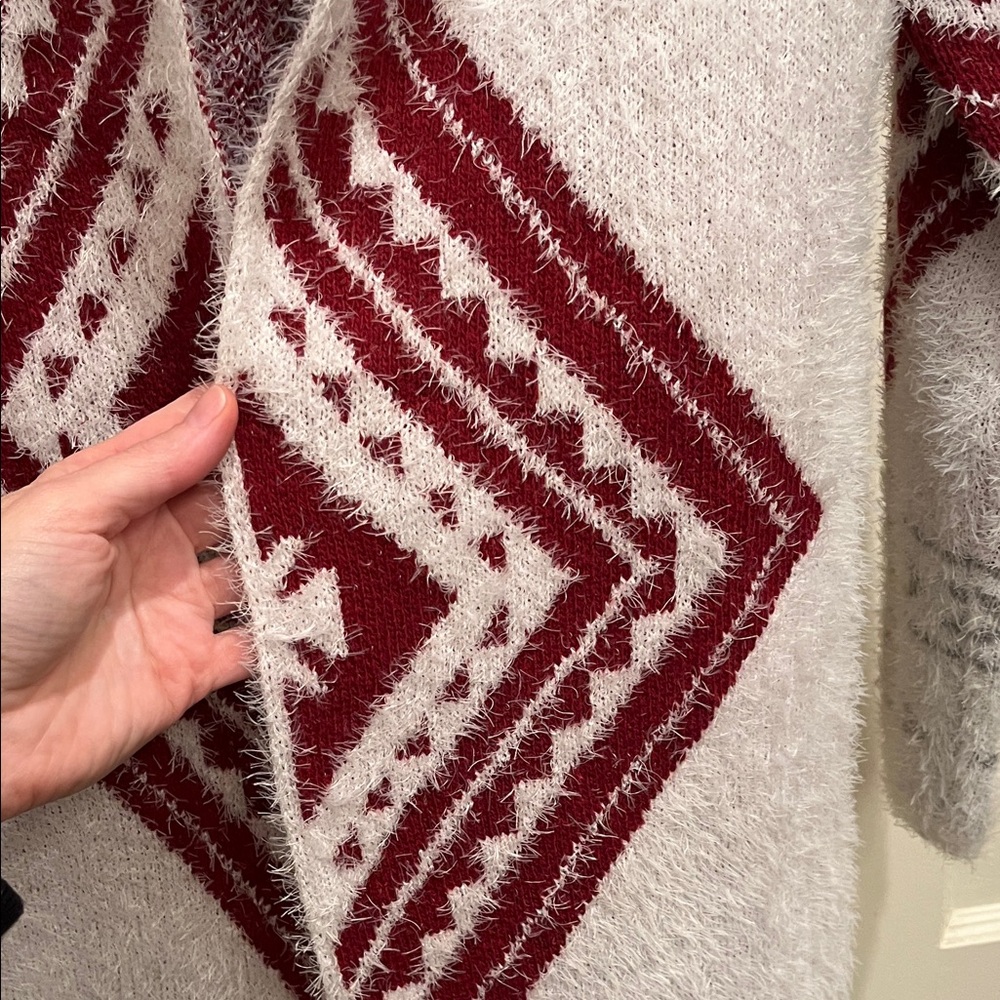 Pinklicious Cozy Red and white Women’s Sweater NWT size small - Picture 10 of 10